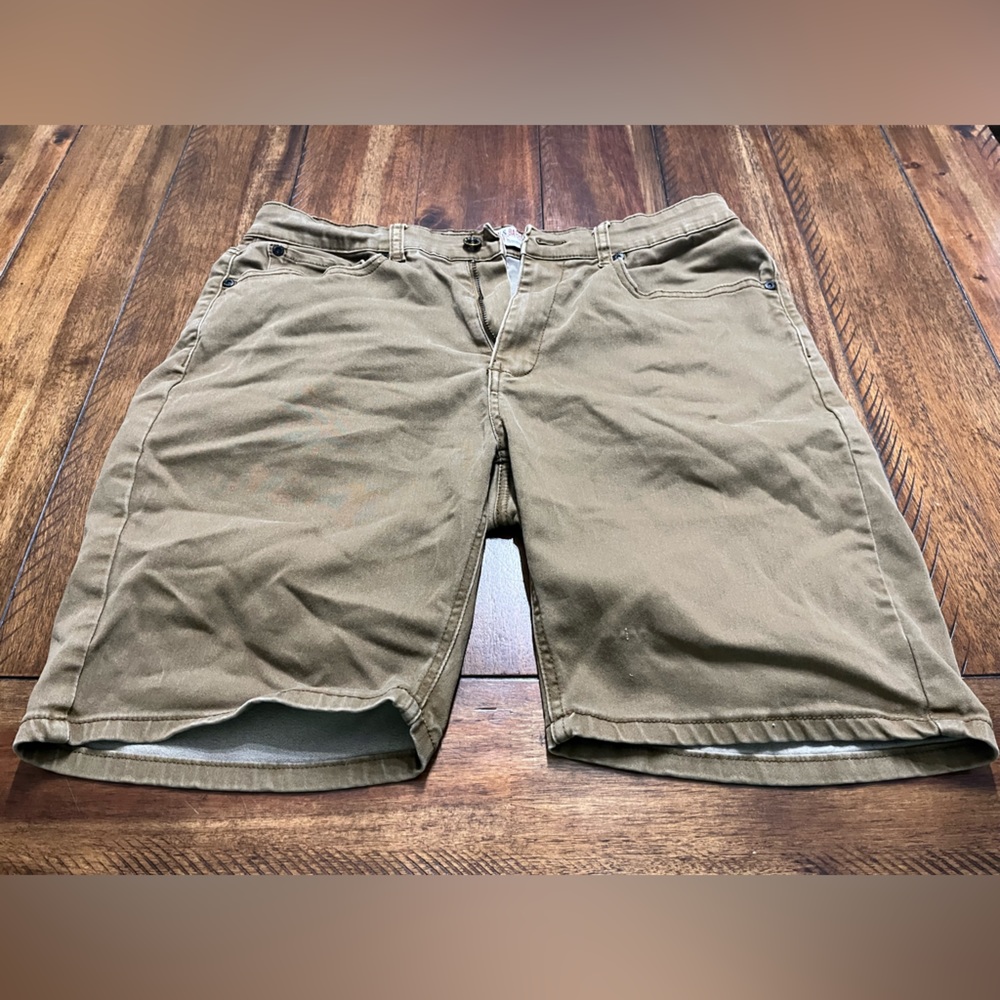 Khaki shorts with four pockets very comfortable and nice condition.